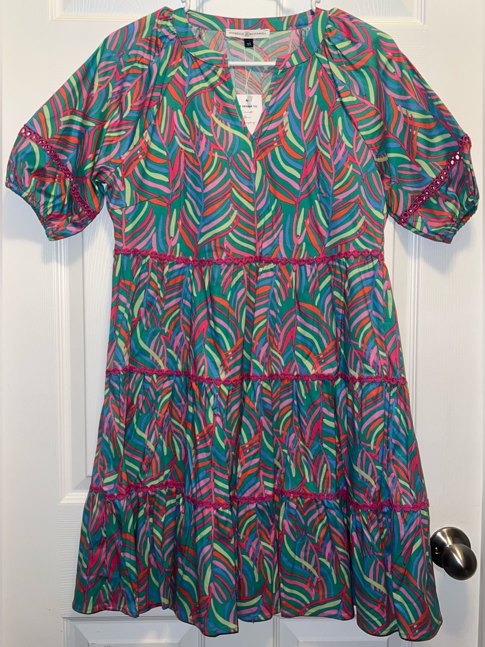Women's Colorful Leaf-Print Tiered Dress - Teal & Pink